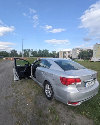 Toyota Avensis cena 44900 przebieg: 230000, rok produkcji 2013 z Szubin małe 106